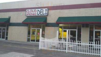 Cloud Springs Deli inside