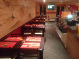 L'oriental inside