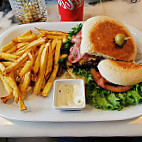 Hamburgueria Do Estoril food