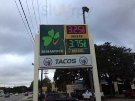 Shamrock Tacos outside