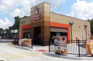 Dunkin' Donuts outside