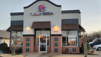 Taco Bell outside