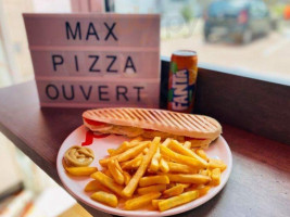 Max Pizza Saint Georges De Didonne food