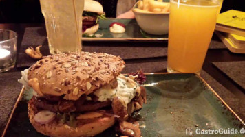 Hans Im Glück Burgergrill Lissabonner Straße food