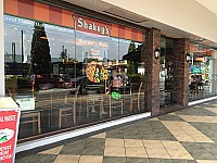 Shakey's inside