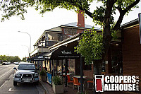 Coopers Alehouse outside