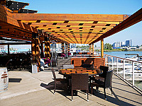 Pier 73 Pacific Gateway At The Vancouver Airport inside