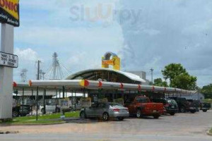 Sonic Drive-in outside