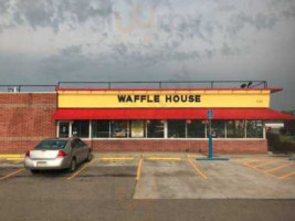 Waffle House inside