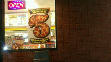 Little Caesars Pizza food