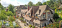 Hostellerie De La Vieille Ferme outside