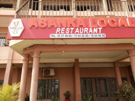 Asanka Locals outside