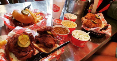 Hattie B's Hot Chicken Nashville Midtown food