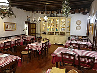 Trattoria Ballarin inside