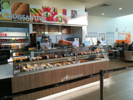 La Croissanterie Autogrill Lochères A6 food