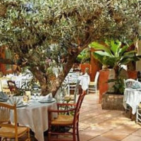 Le Relais des Gourmets food