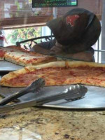 Nina's Pizzeria Italian Of Chittena food