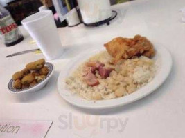 Shorty's Grill food