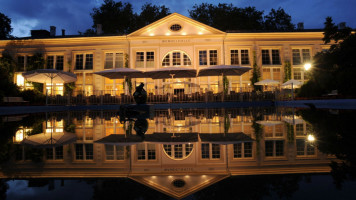 Orangerie Im Kurpark outside