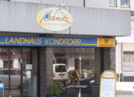 Ulrike Schmitz Landhaus-bäckerei-konditorei outside