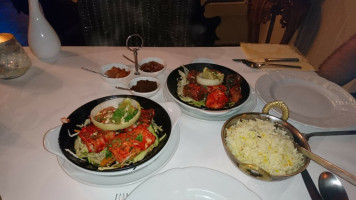 Taj Tandoori food