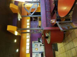 Taco Bell inside