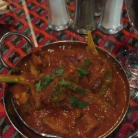 Guras Spice House food