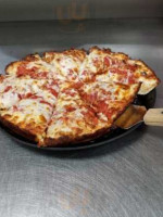 Chicago's Pizza Speedway food