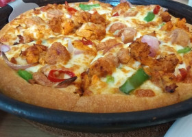 Pizza Hut food