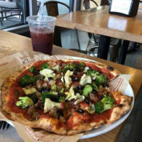 Mod Pizza food