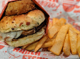 Red Robin Gourmet Burgers And Brews food