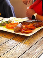 Les Terrasses De La Côte Rouge food