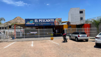 El Pescadito outside