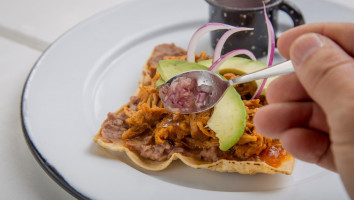 Amatista Tostadas food