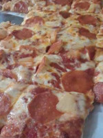 Romeo's Pizza food