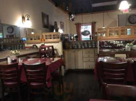 Oscar's Gourmet Cafe (califon) food