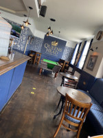 The Queens Head Cullercoats inside