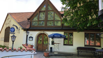 Landgasthaus zum Fasanengarten inside