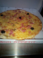 Pizza Carriere Alban food