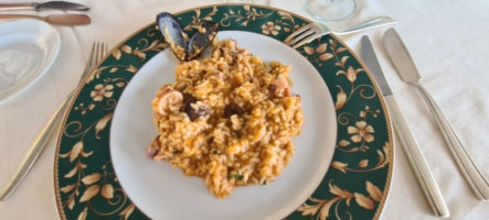 La Riserva Di Castel D'appio food