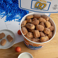 Auntie Anne's food