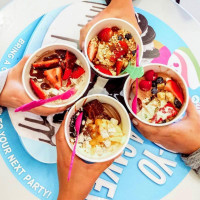 Menchie's Frozen Yogurt food