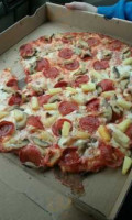 Ole Time Pizza food