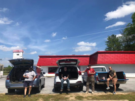 13th Street -be-que food