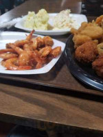 Catfish Inn Of Quitman Llc food