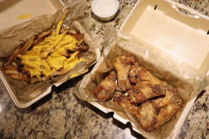 Wingstop food