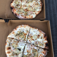 Pizza Re outside