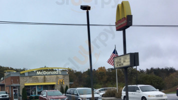 Mcdonald's outside