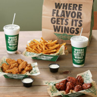 Wingstop food