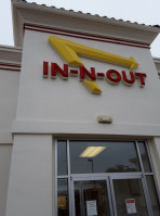 In-n-out Burger inside